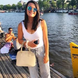 Meet your Posher, Emma